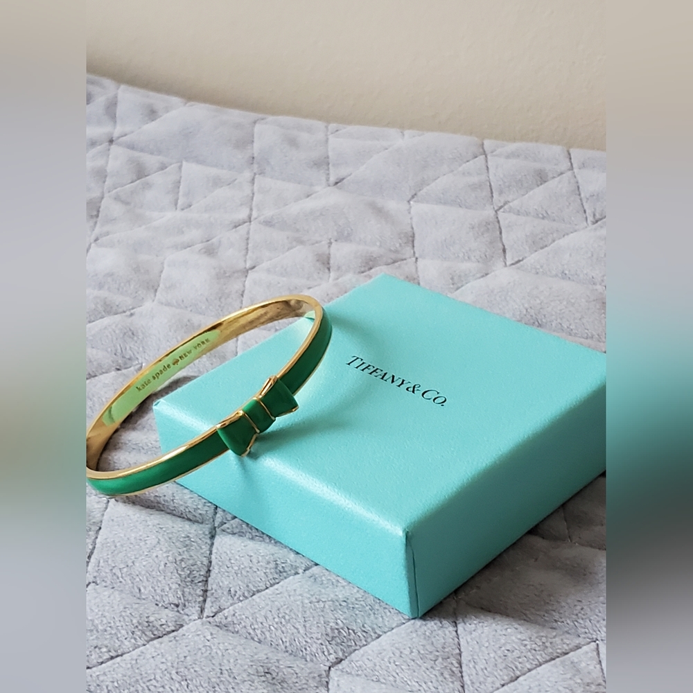 Kate Spade New York Take a Bow Enamel Bracelet one size